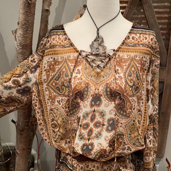 Fig and Flower boho top - Picture 2 of 5